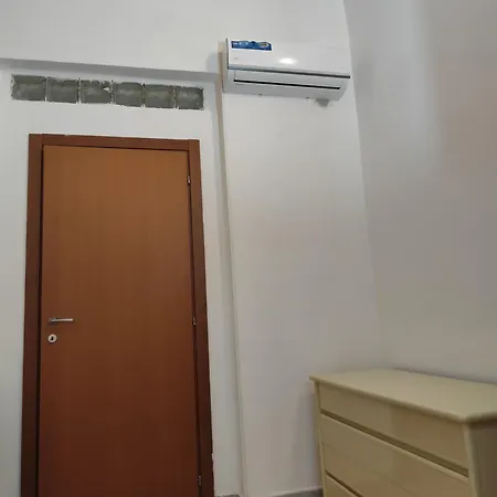 House In Historic Style Palace Bari Exterior photo